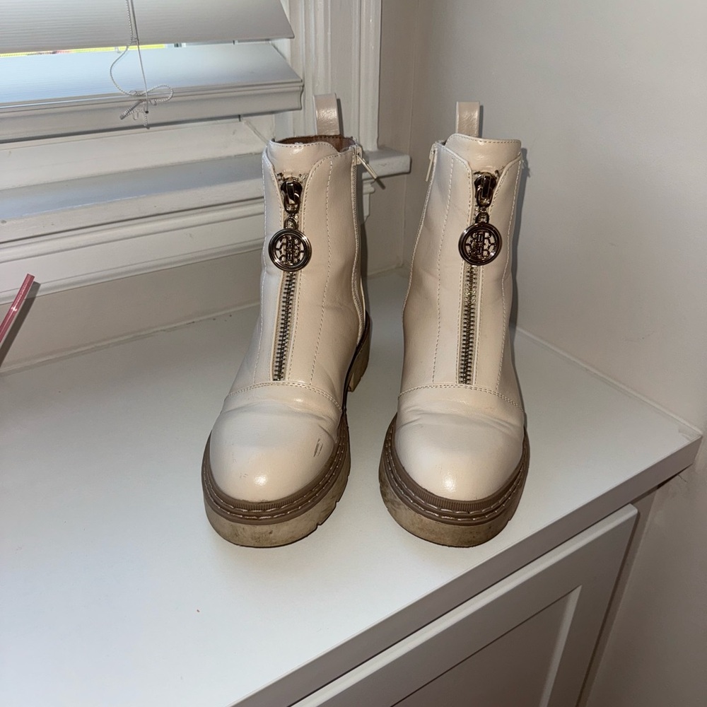 River Island Cream Ankle Booties with Zipper